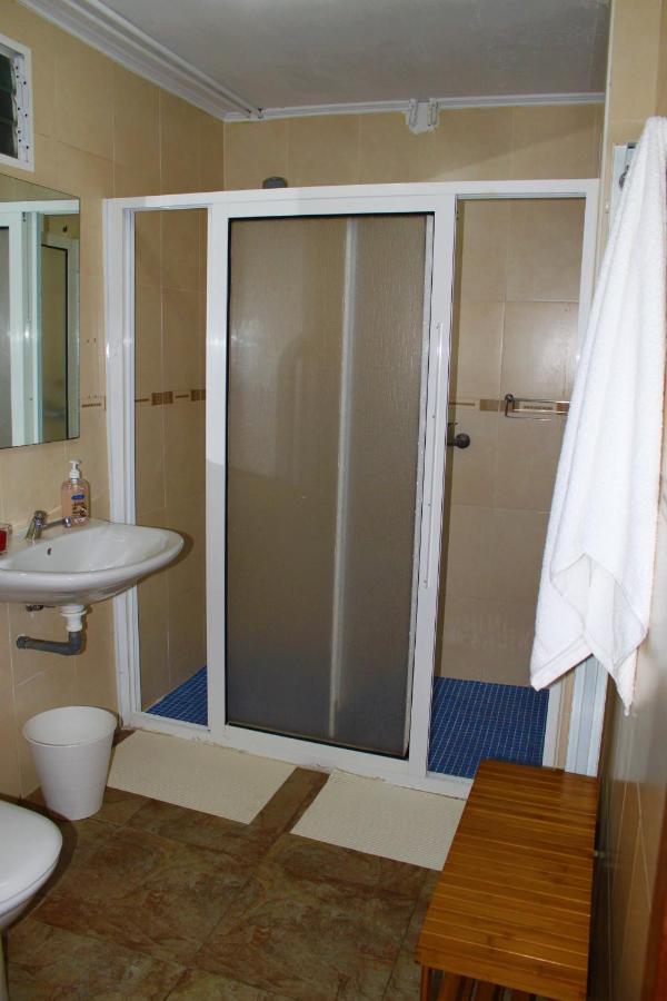 Arzúa Albergue O Botafumeiro מראה חיצוני תמונה